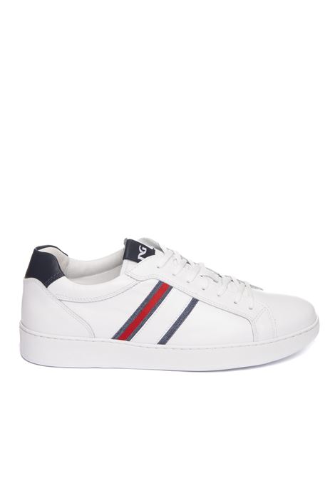 White 850 sneaker NERO GIARDINI | E302850UOAKLAND-707